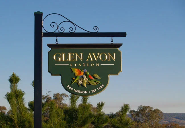 glen-avon-house-sign.webp