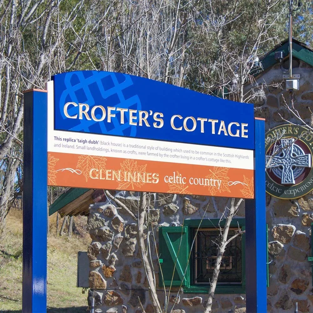 glen-innes-standing-stones-crofters-cottage-interpretive-board-sign.webp