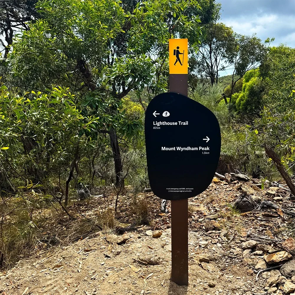 livingstone-sc-tourism-signage-great-keppel-island-trails.webp