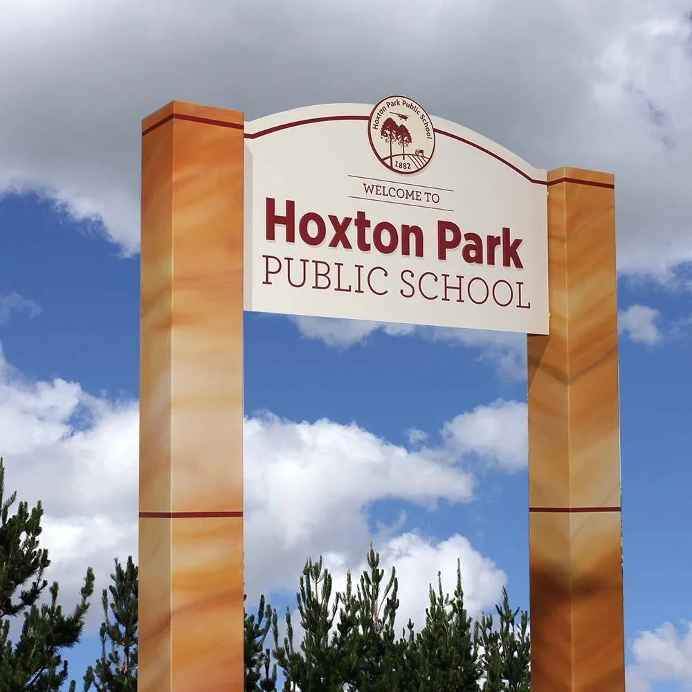 hoxton-park-public-school-entry-sign.webp