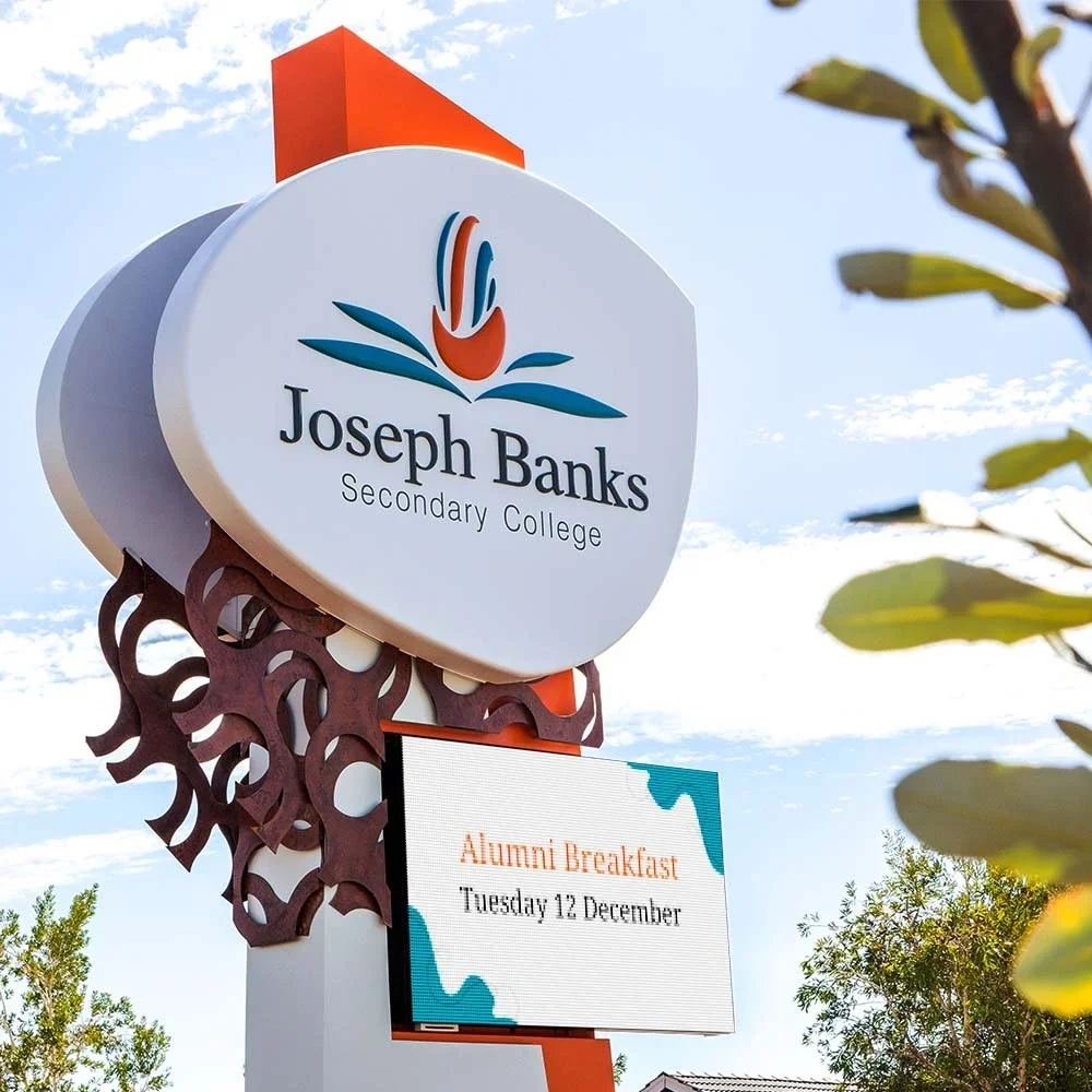 joseph-banks-secondary-college-led-pylon-sign.webp