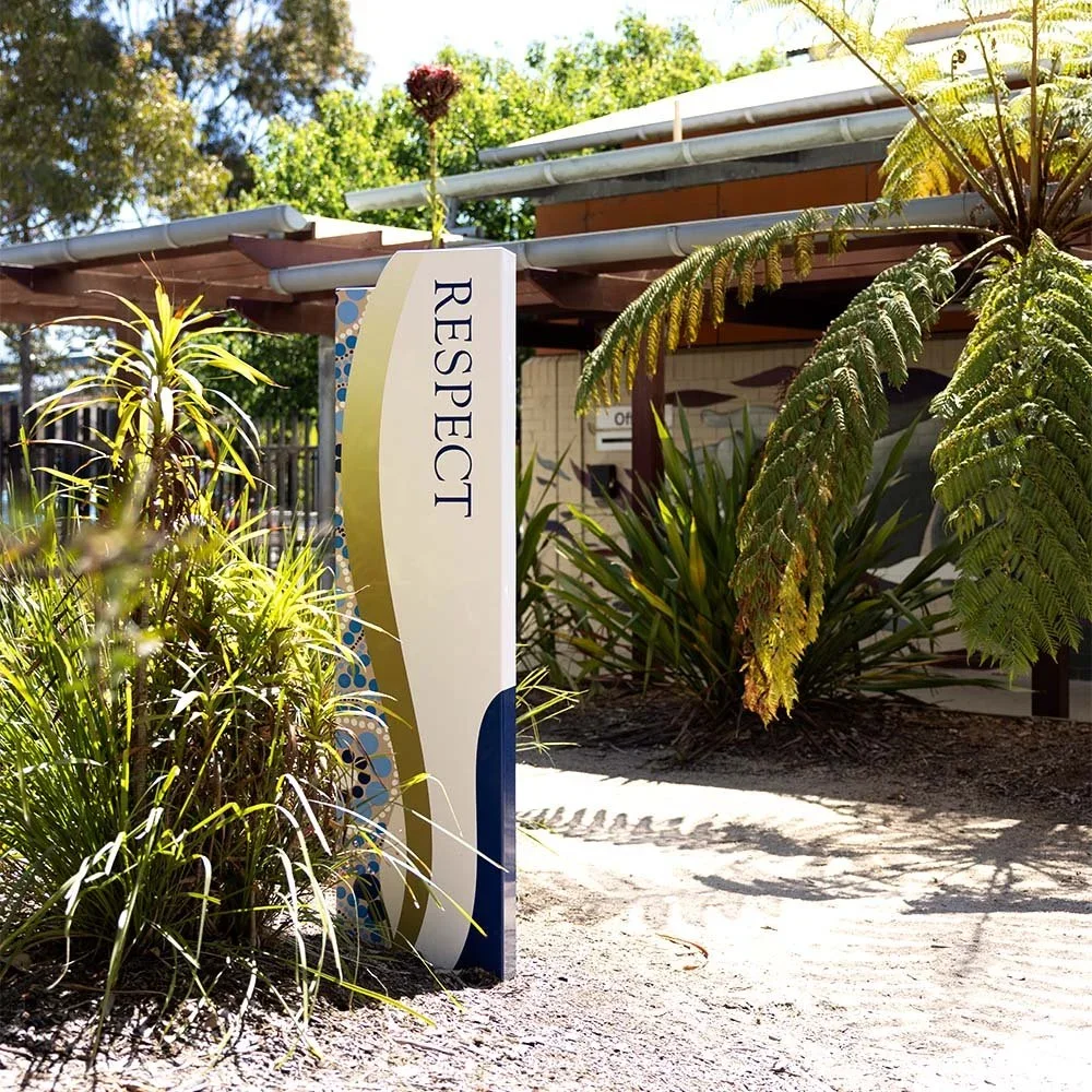 wadalba-community-school-respect-totem-pole-garden.webp