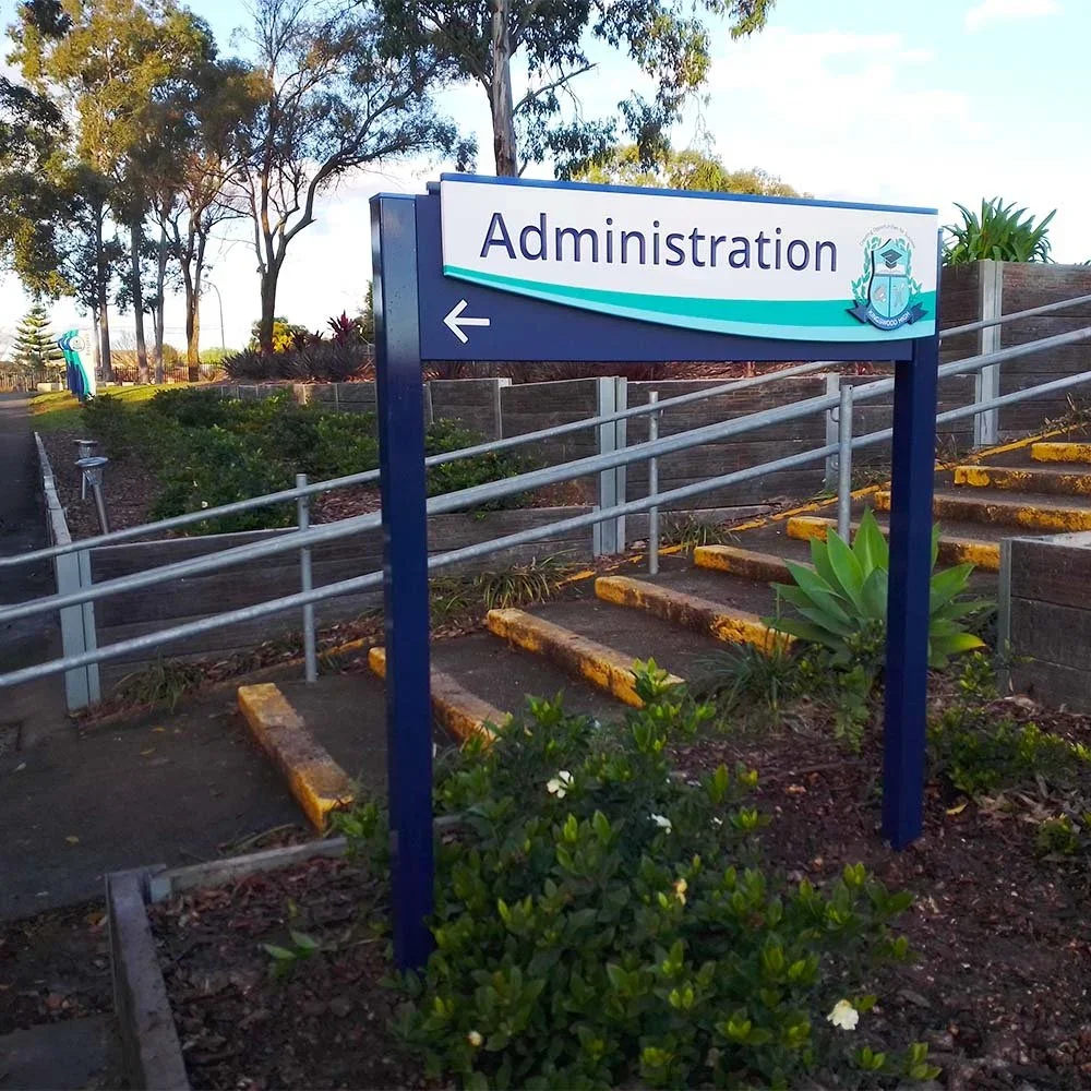kingswood-high-school-wayfinding-signs.webp