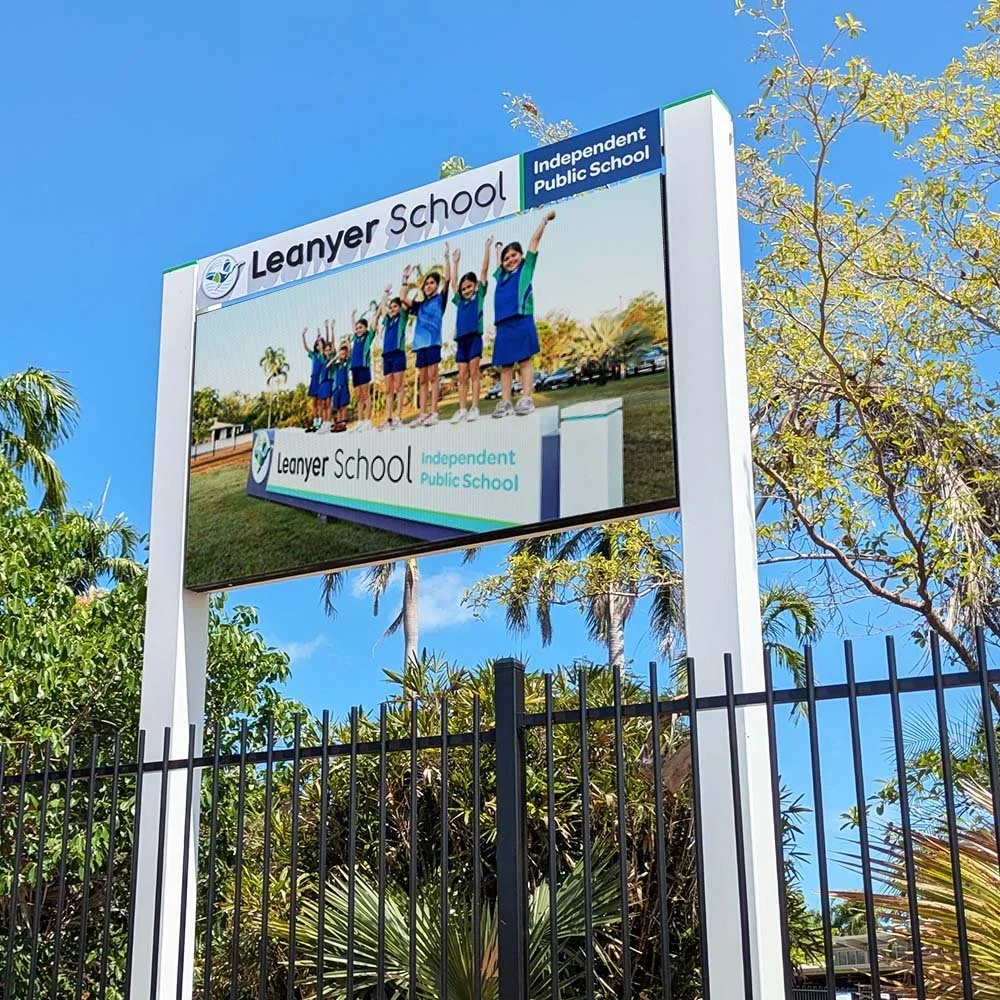 leanyer-school-two-post-pylon-sign-digital-display-darwin.webp