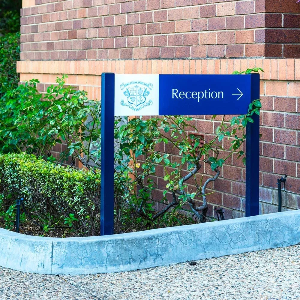 loreto-college-coorparoo-administration-pylon-sign.webp