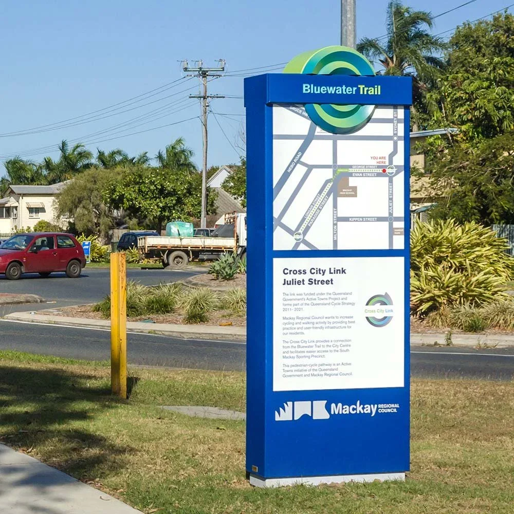 mackay-rc-bluewater-trail-map-signage.webp