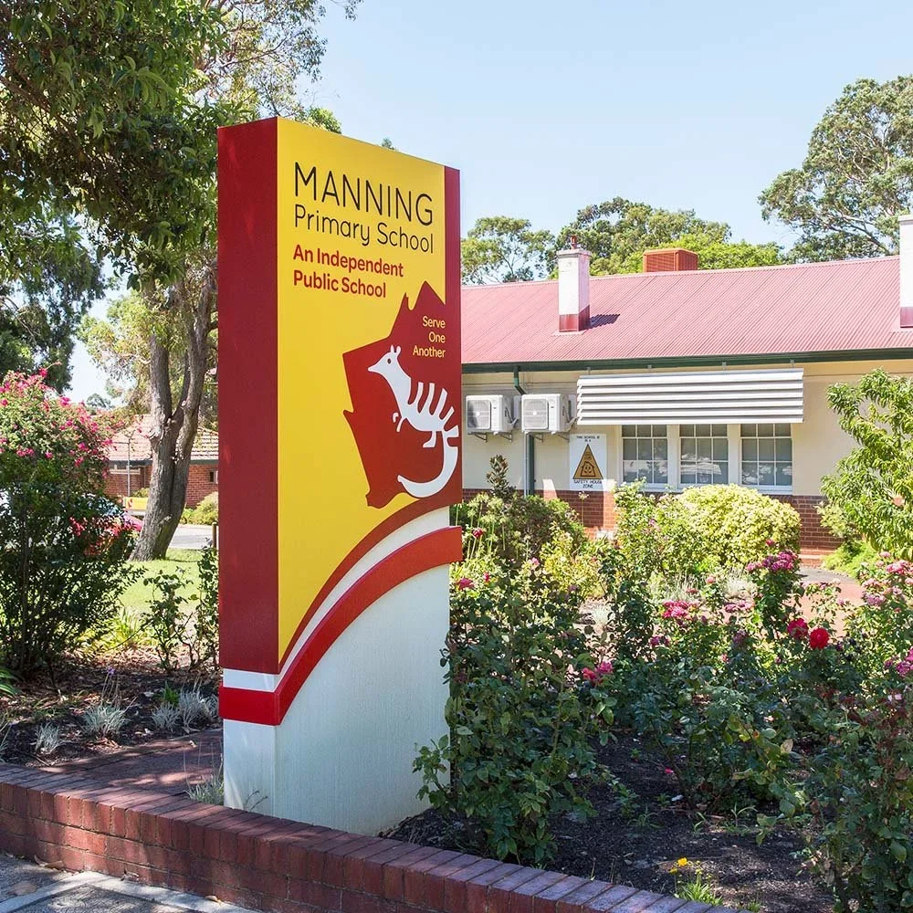 manning-primary-school-monument-entrance-signage.webp