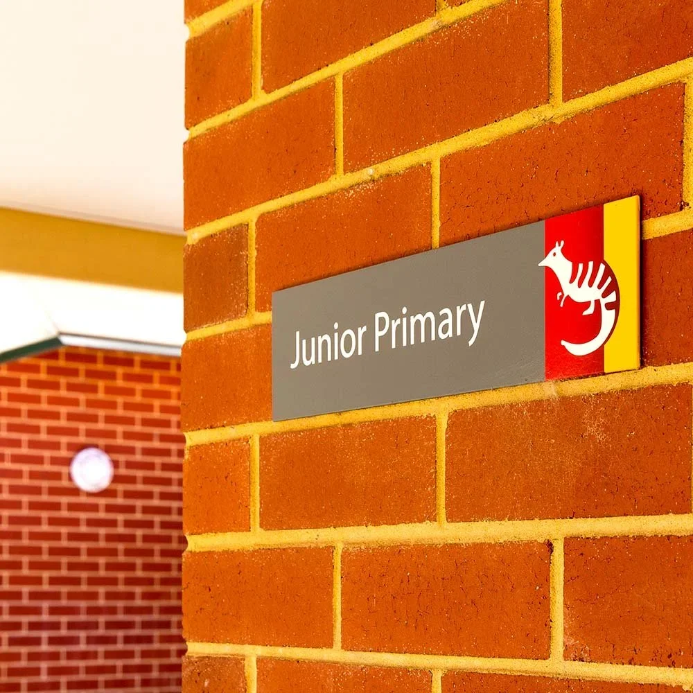 manning-primary-school-wall-mounted-building-signs.webp