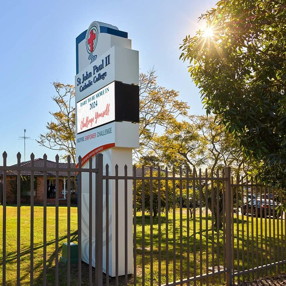 st-john-paul-II-catholic-college-sydney-outdoor-changeable-digital-sign.webp