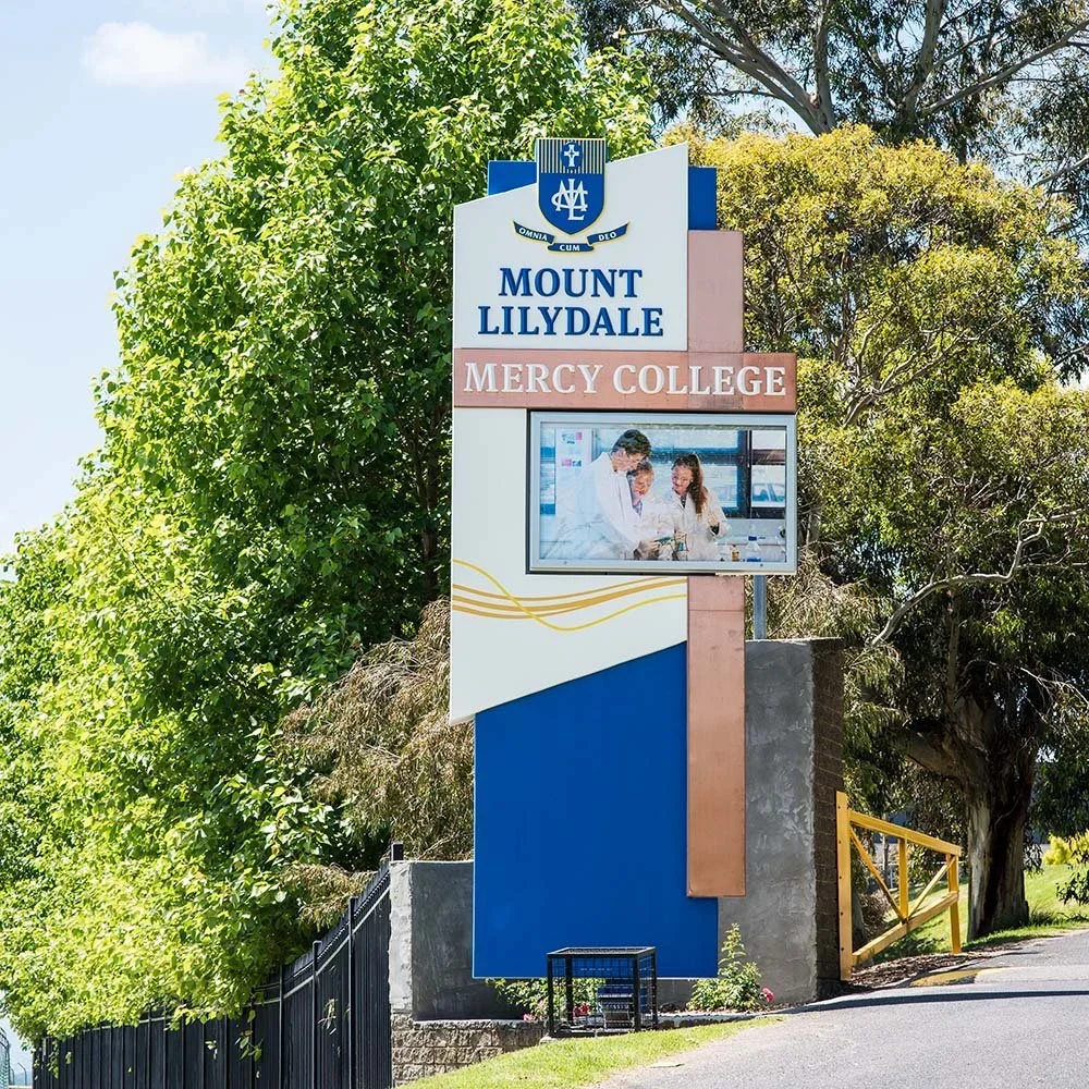 mount-lilydale-mercy-college-entrance-branding-sign-melbourne.webp