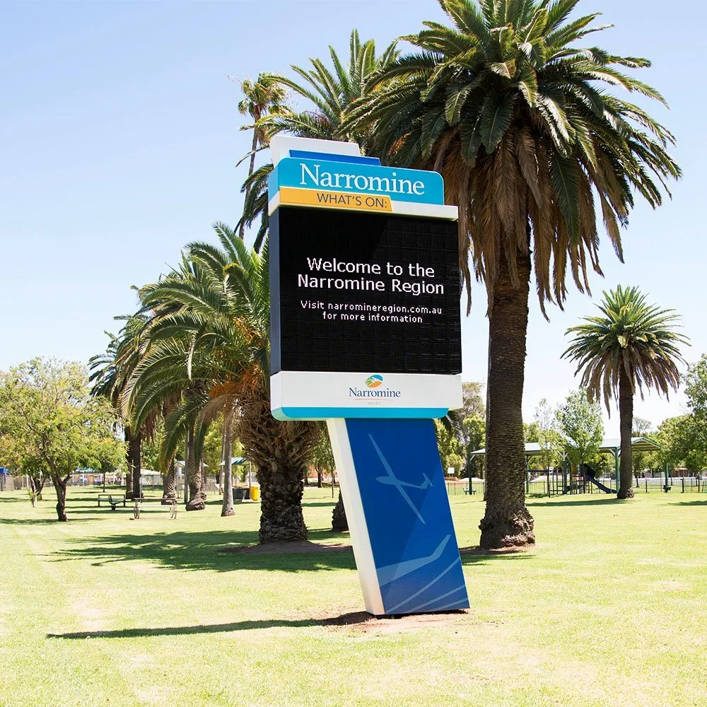 naromine-shire-council-digital-what%27s-on-sign-pylon-nsw-main.webp