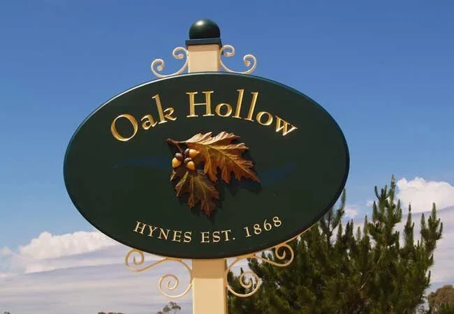 oak-hollow-property-sign-2.webp