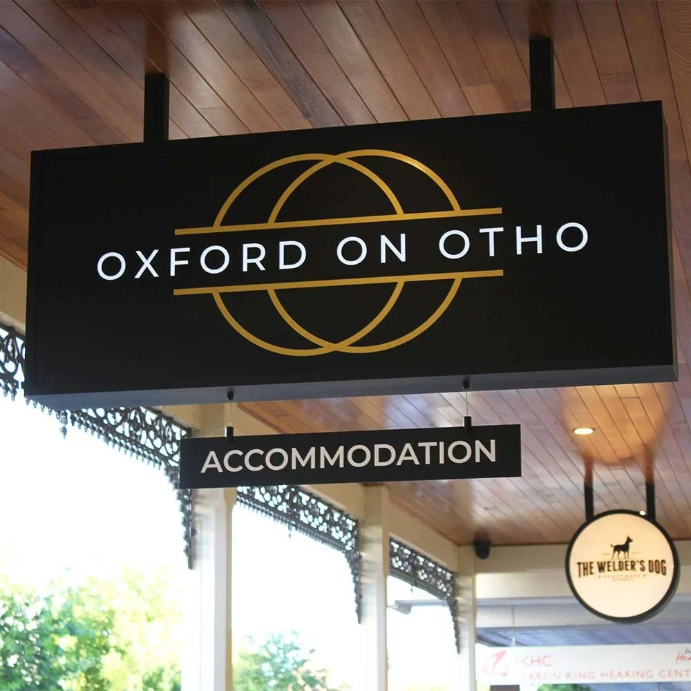 oxford-on-otho-boutique-hotel-sign.webp