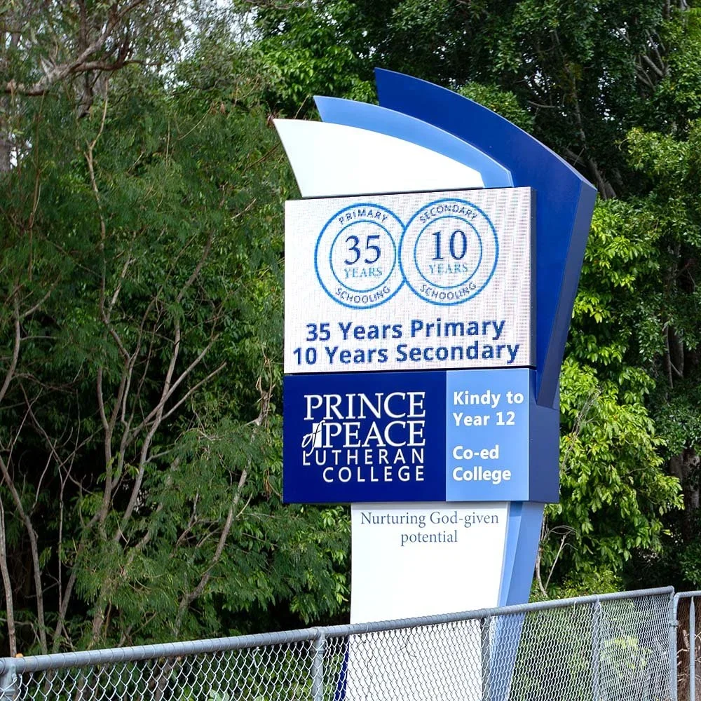 prince-of-peace-lutheran-primary-queensland-pylon-digital-signage.webp