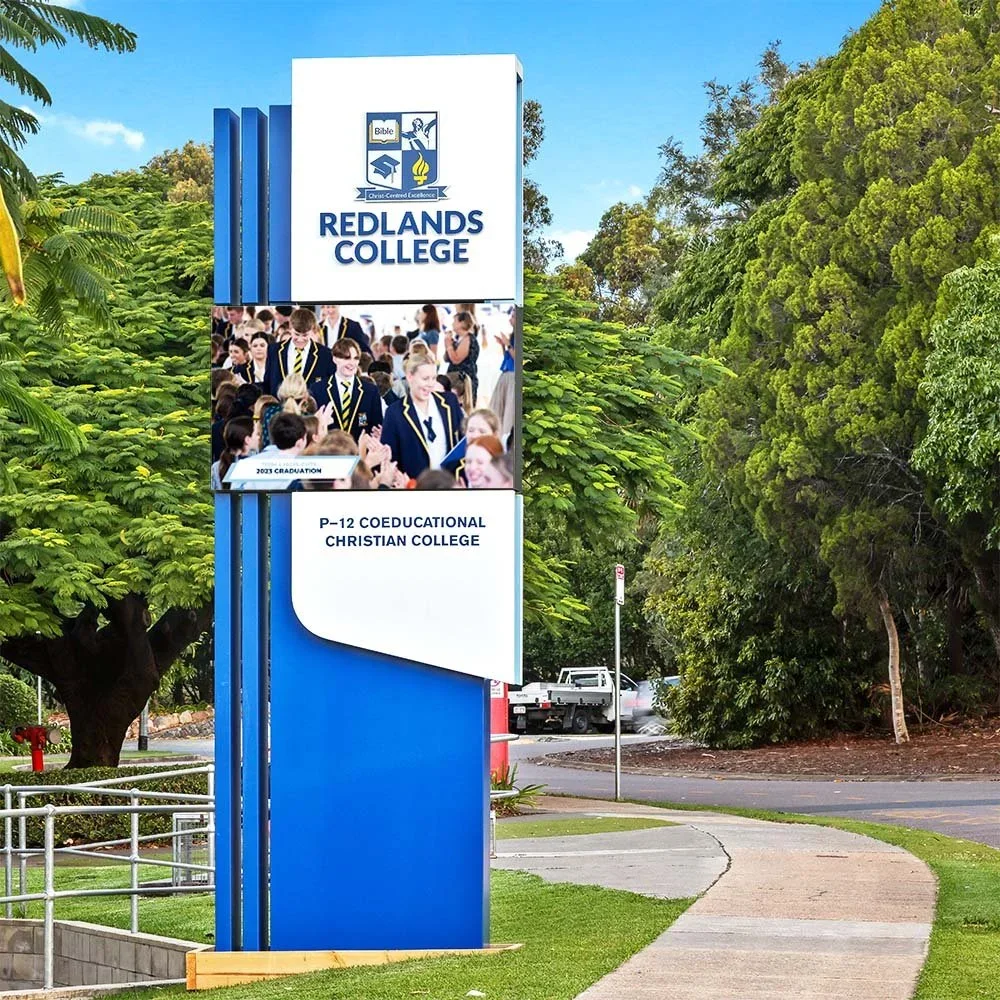 redlands-college-entrance-led-monument-sign.webp