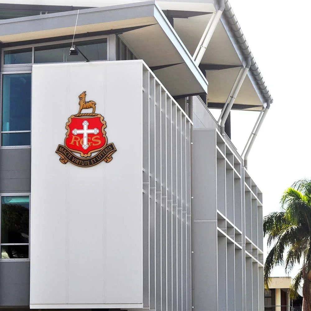 rockhampton-grammar-school-building-identification-crest-signage.webp