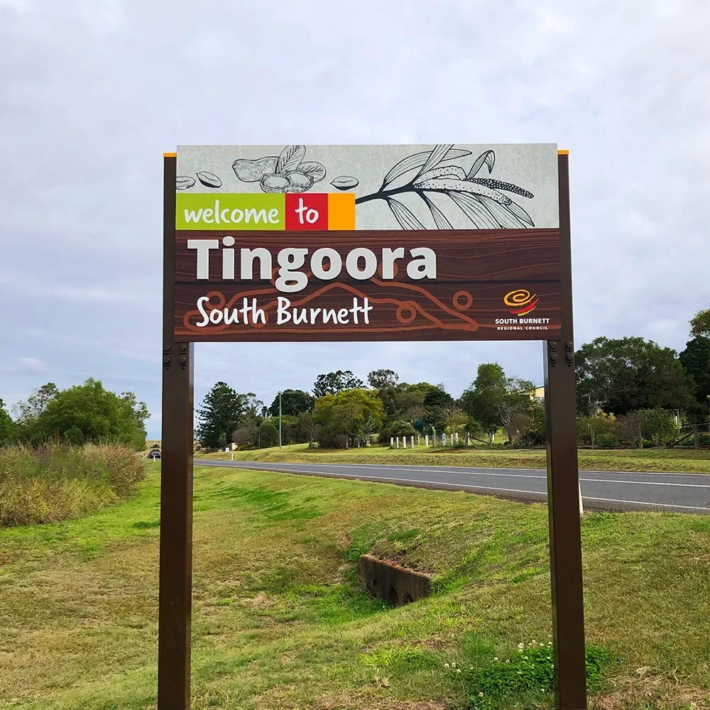 south-burnett-regional-council-town-entry-welcome-sign-frangible-post.webp