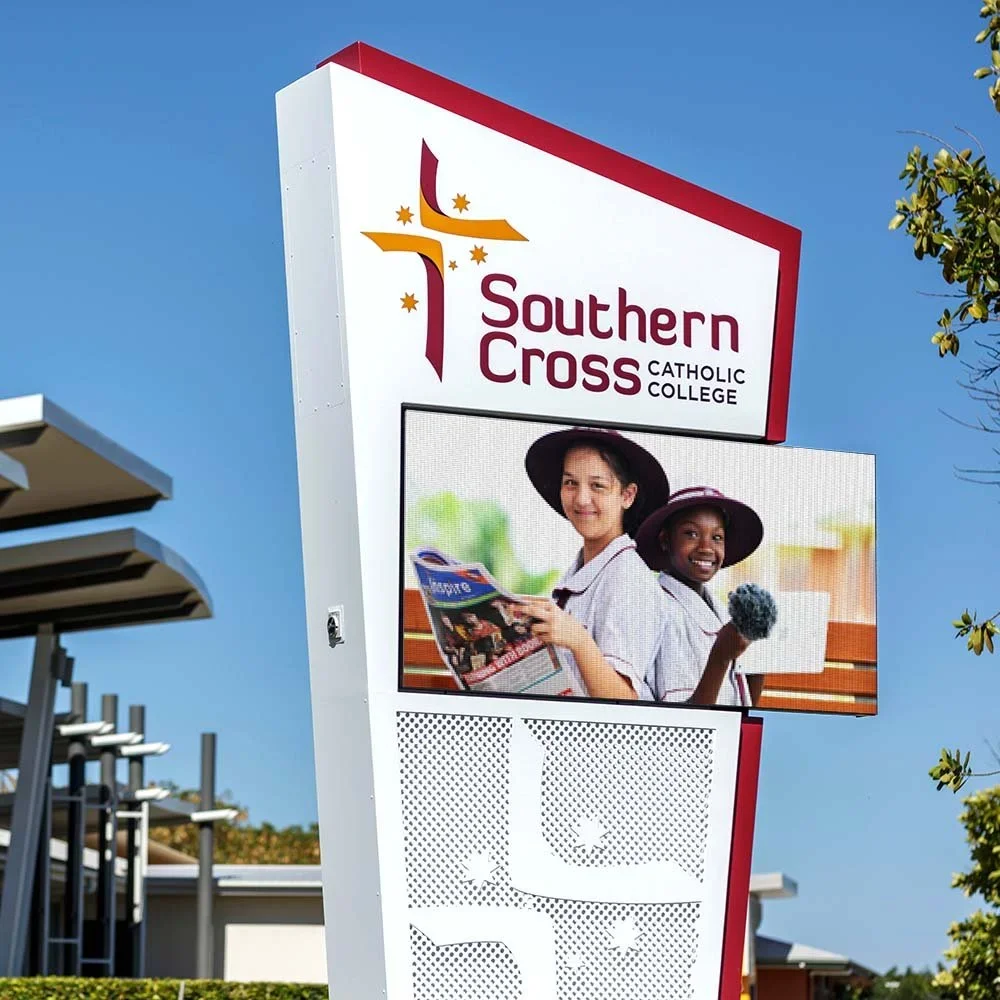 southern-cross-catholic-college-annandale-electronic-notice-board-sign.webp