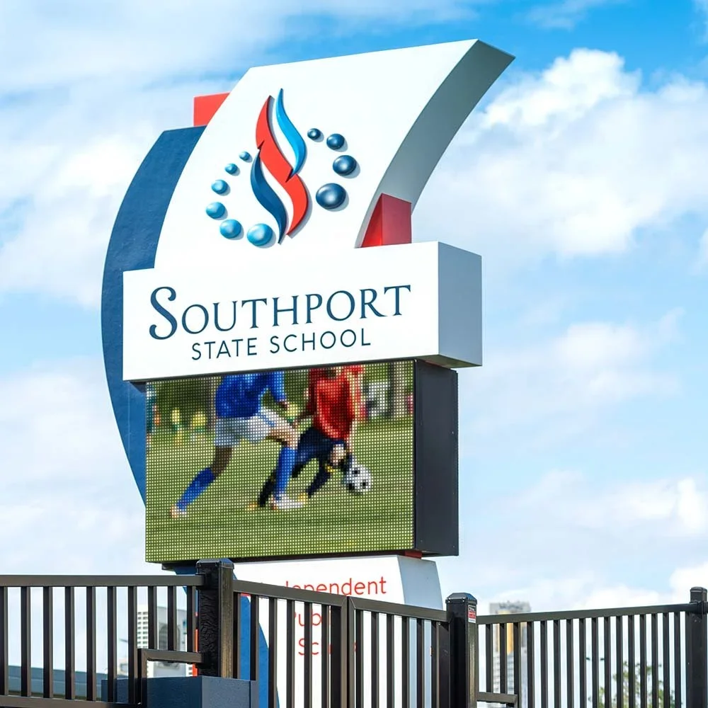 southport-state-school-digital-notice-board-sign-monument.webp