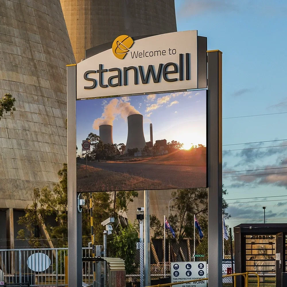 stanwell-powerstation-led-pylon-noticeboard-sign.webp