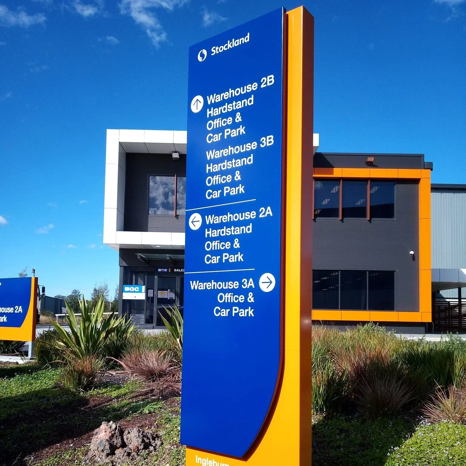 stockland-logistics-estates-directional-signs.webp