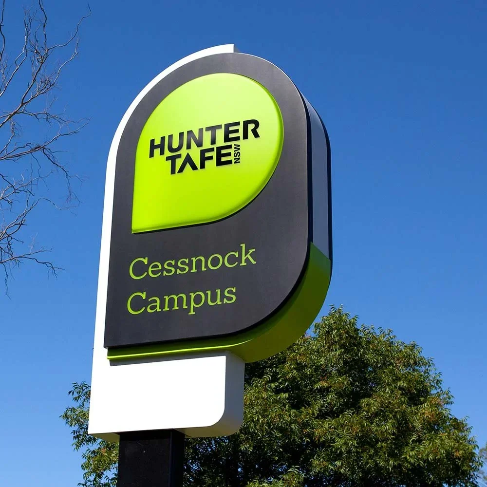 tafe-nsw-scone-illuminated-pylon-sign.webp