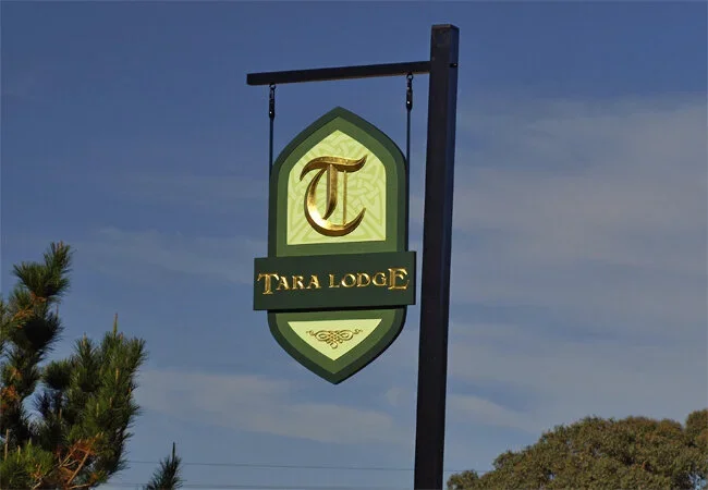 tara-lodge-property-sign-2.webp