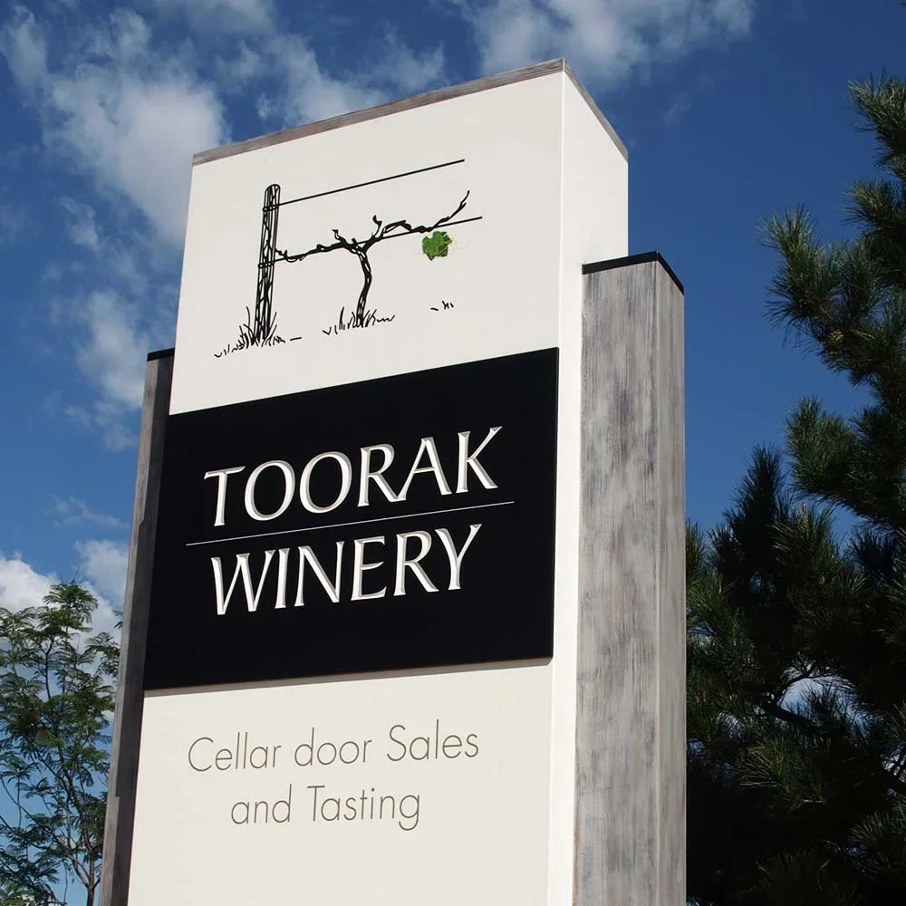 toorak-winery-entry-pylon-sign.webp