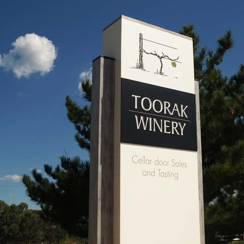 toorak-winery-monument-sign.webp