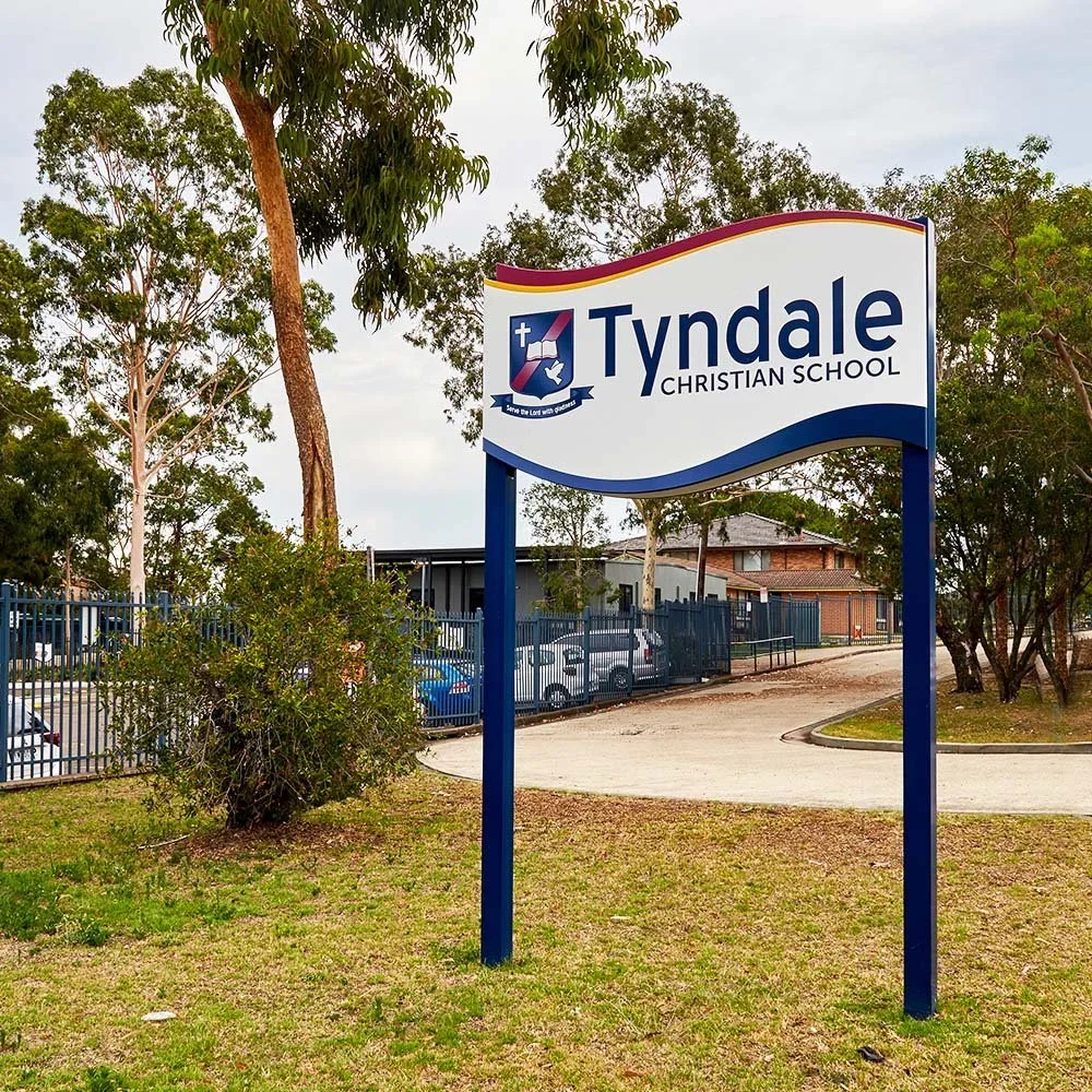 tyndale-christian-school-pylon-branding-signage-sydney.webp
