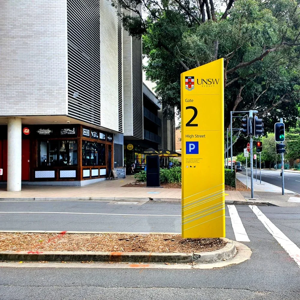 unsw-kensington-vehicular-directional-entry-signage.webp