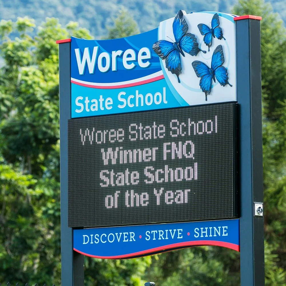 woree-state-school-led-eps-detailed-pylon-sign.webp