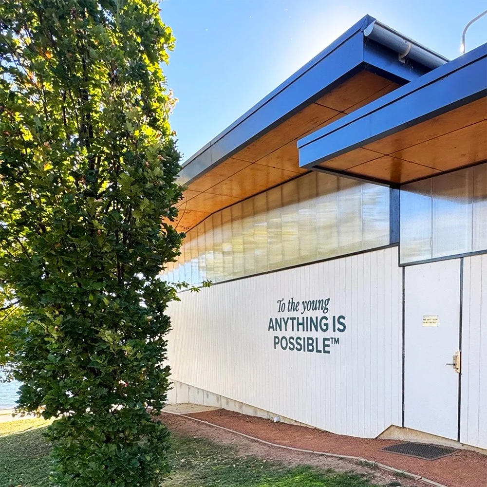 canberra-girls-grammar-school-wall-mounted-motto-sign-at-aquatic-centre.jpg