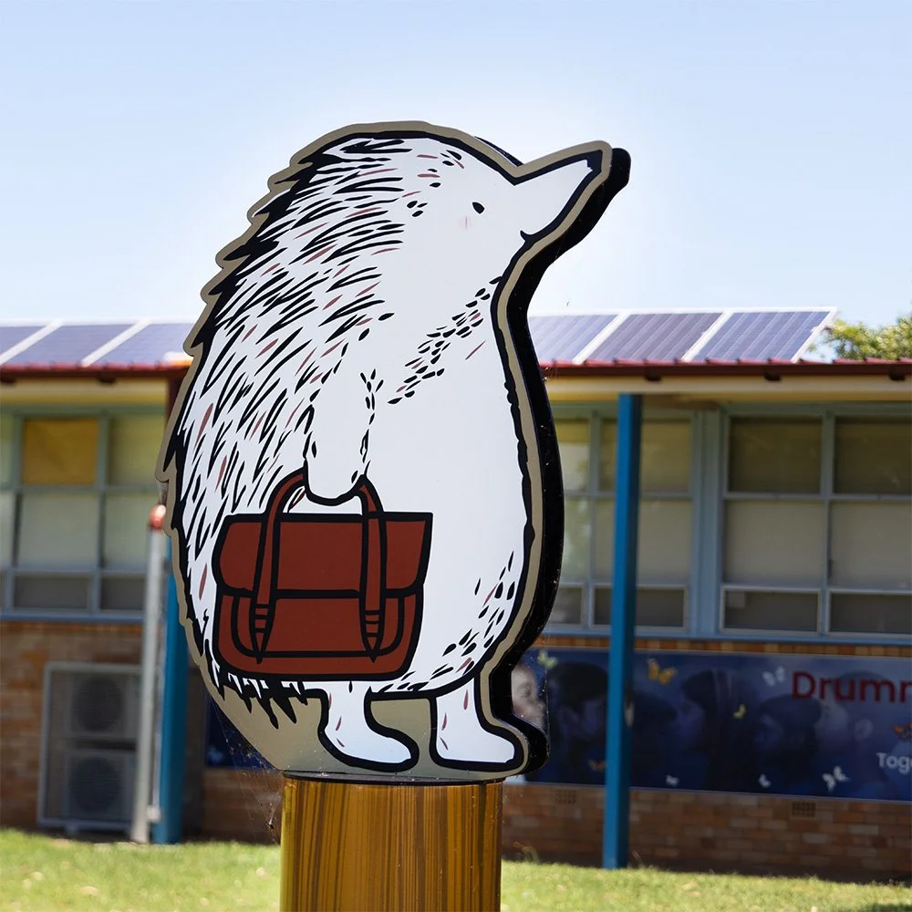 drummond-memorial-public-school-puggle-totem.jpg