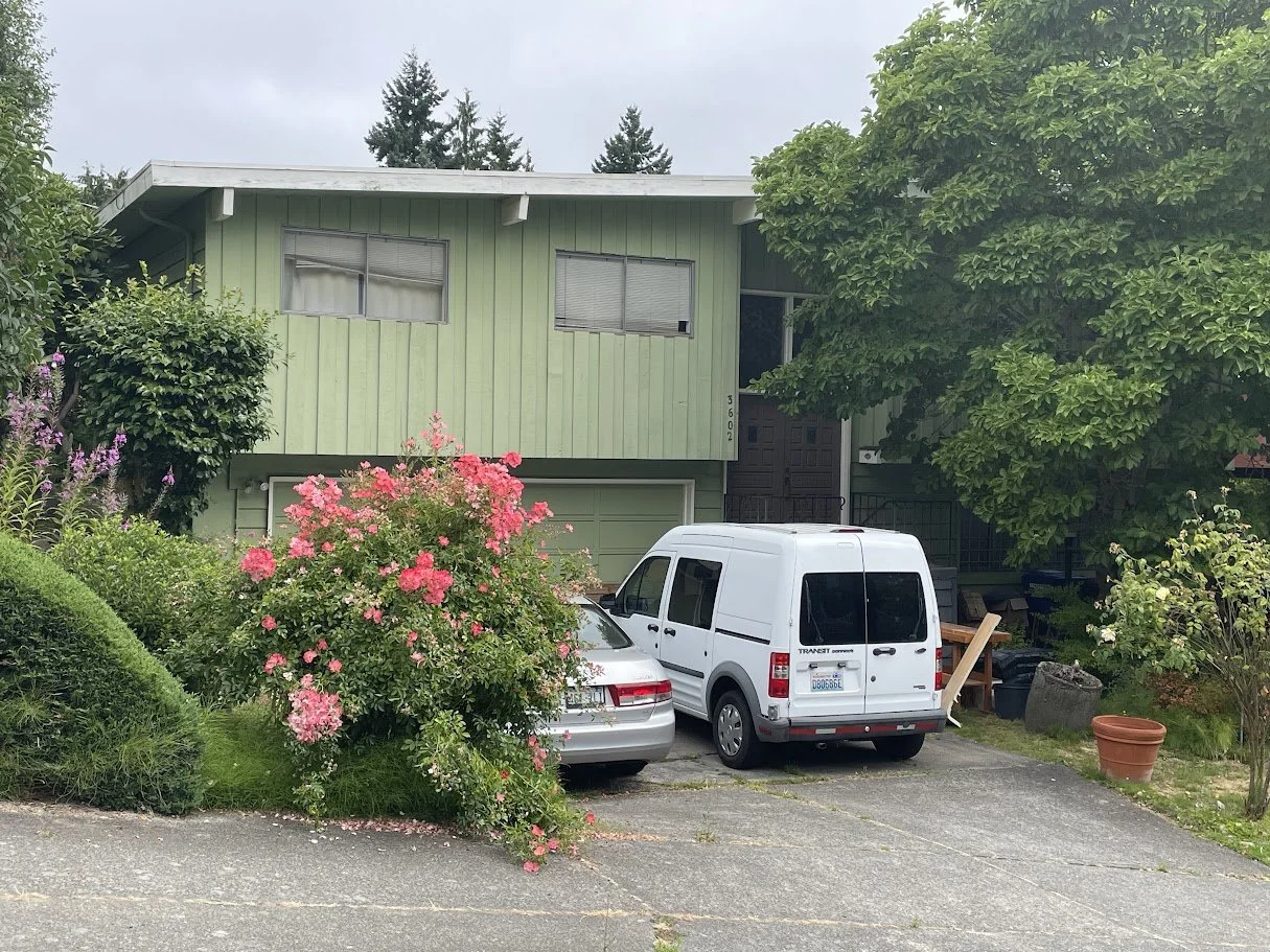 Before Renovation — Magnolia, Seattle

When Washington Home Pro purchased this Seattle home, it was in significant disrepair and needed extensive renovations. Like many older properties, it required costly updates that could overwhelm a homeowner. We