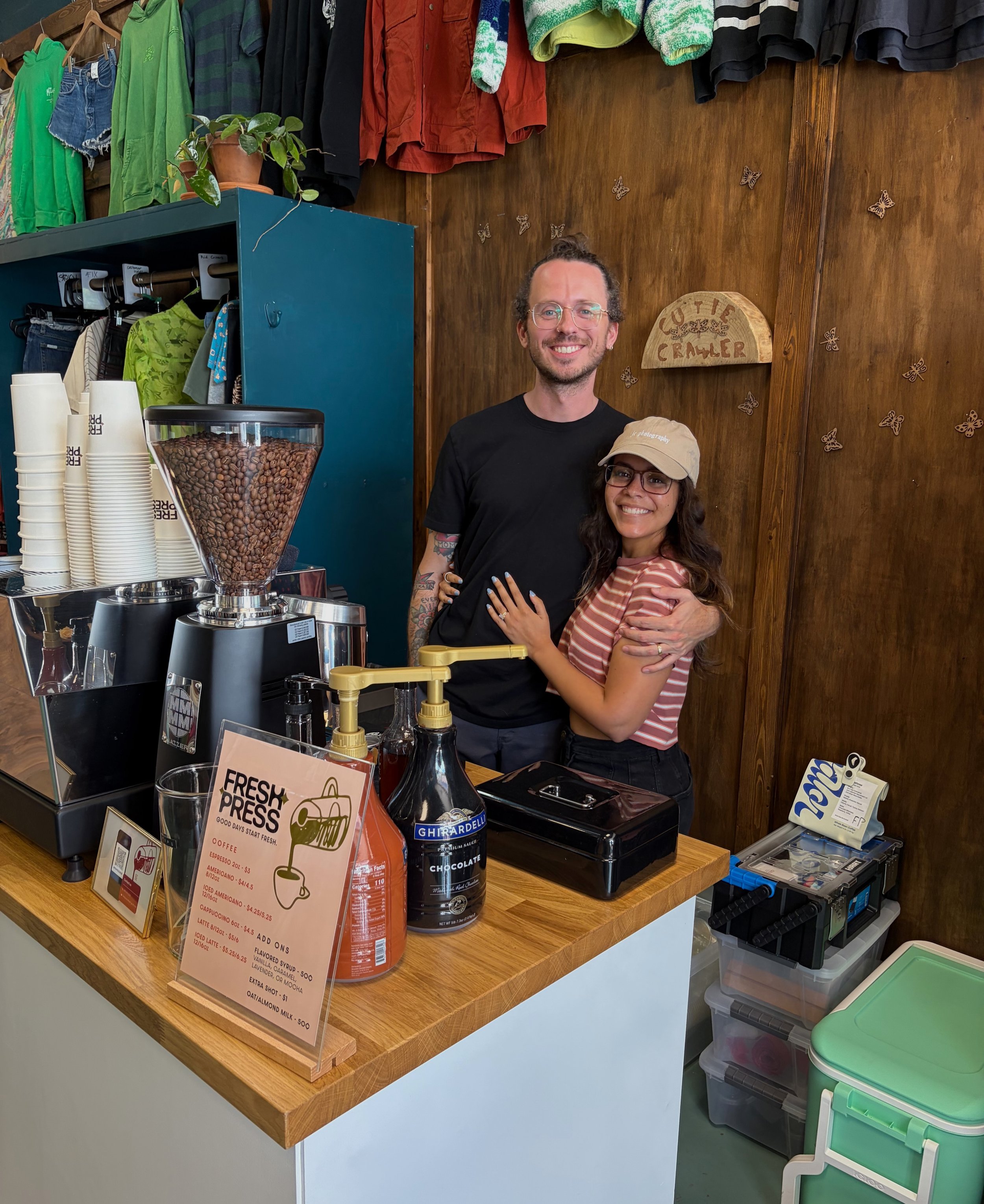 Like this post if you&rsquo;re going to come see us at @ecologievintage this weekend 

If you&rsquo;re not going to come see us..like it anyways :D

See you Saturday from 11a-6p 🤠