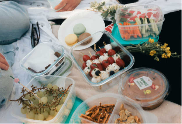 Ready to Eat Food in Containers