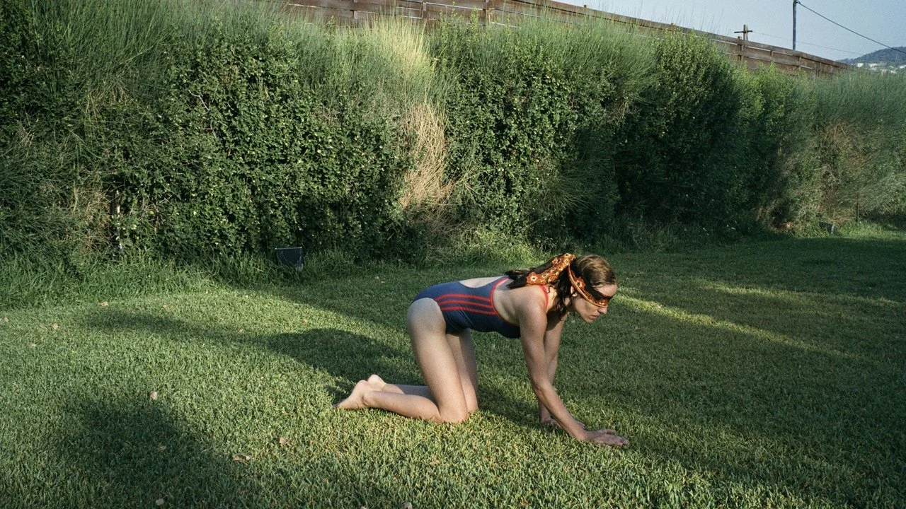 Life without us: Dogtooth (2009) 