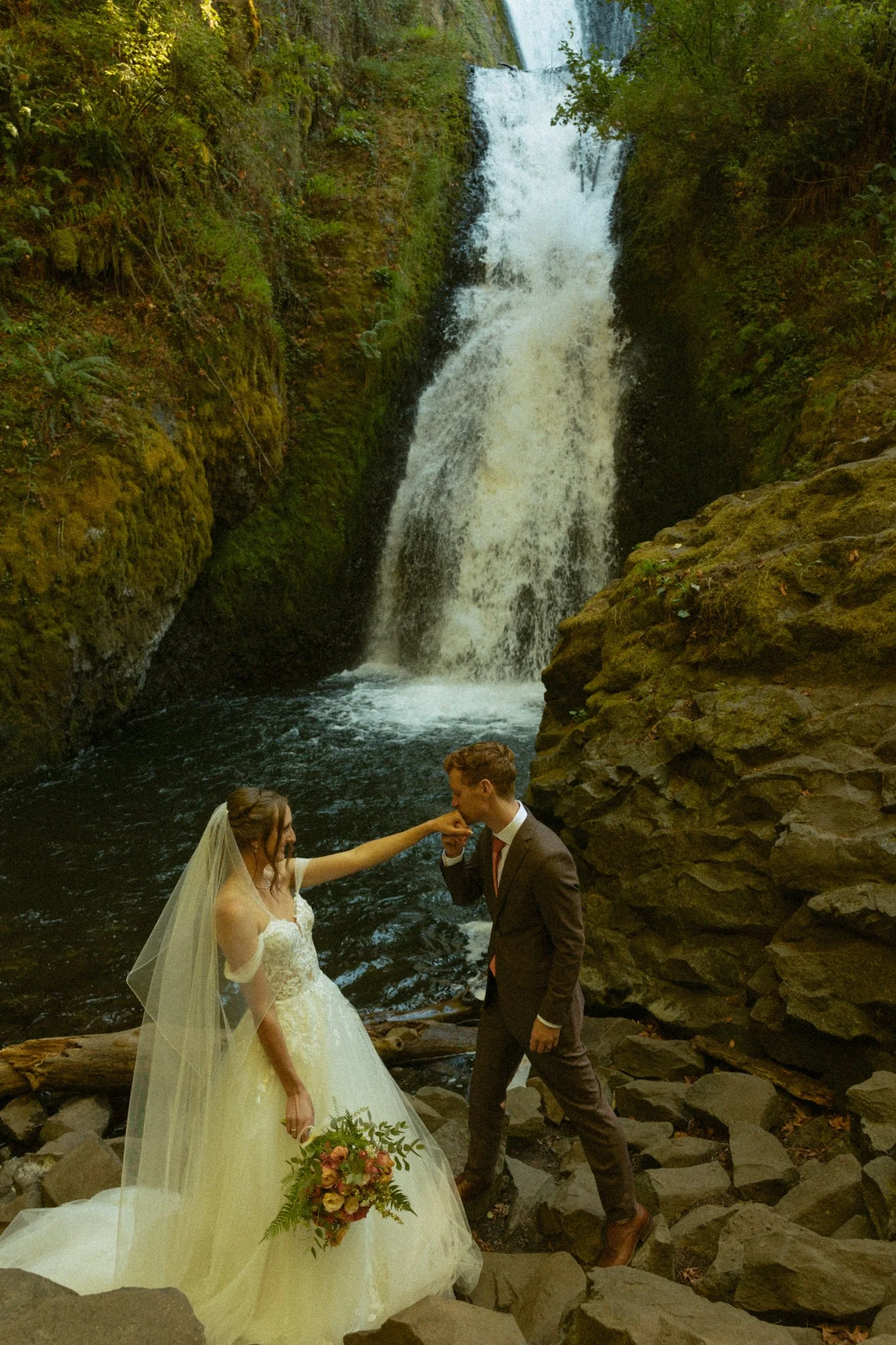 elopement couple at a waterfall in the Columbia River Gorge in Oregon