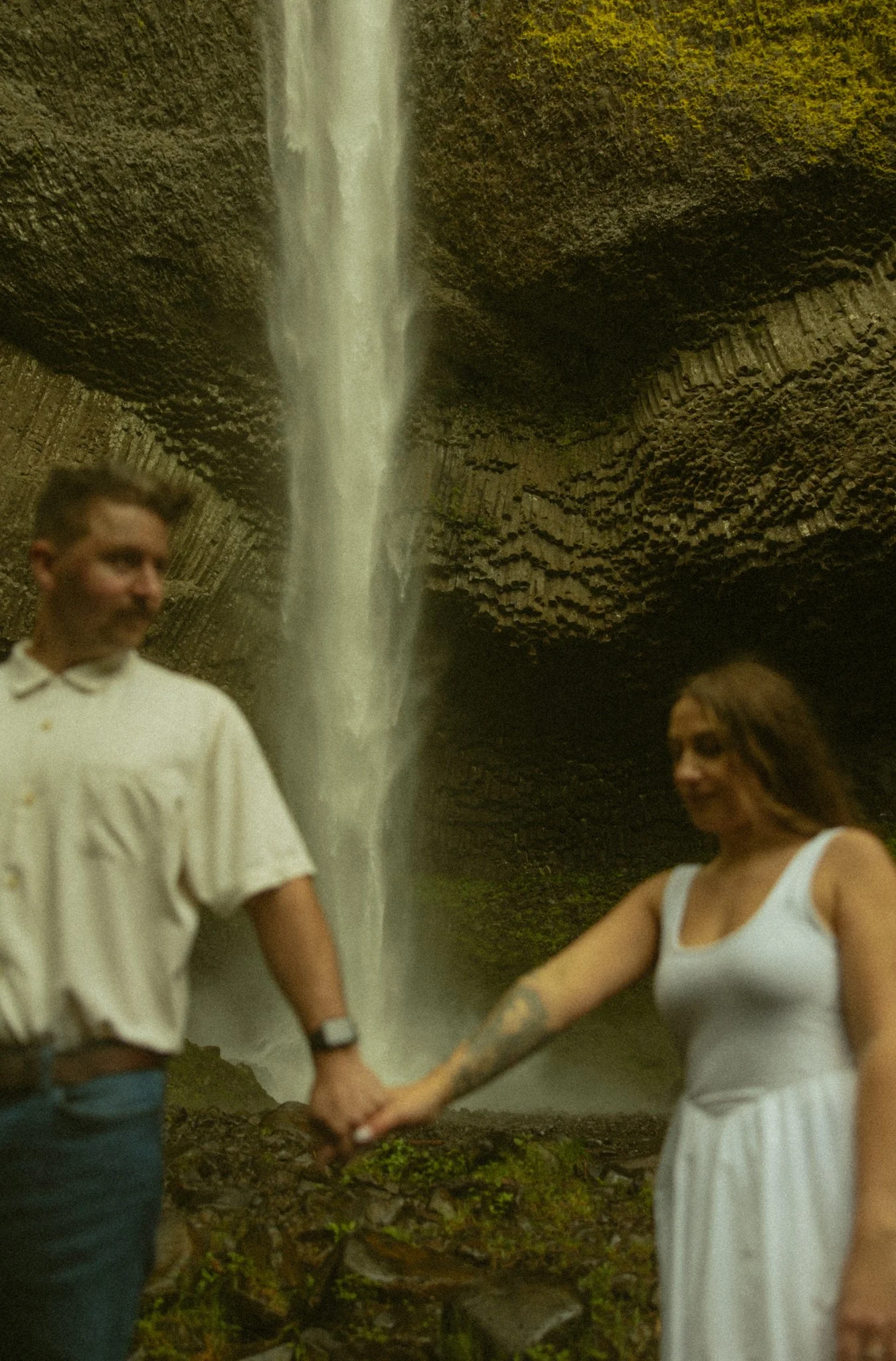 elopement couple at waterfall in the Columbia River Gorge in Oregon