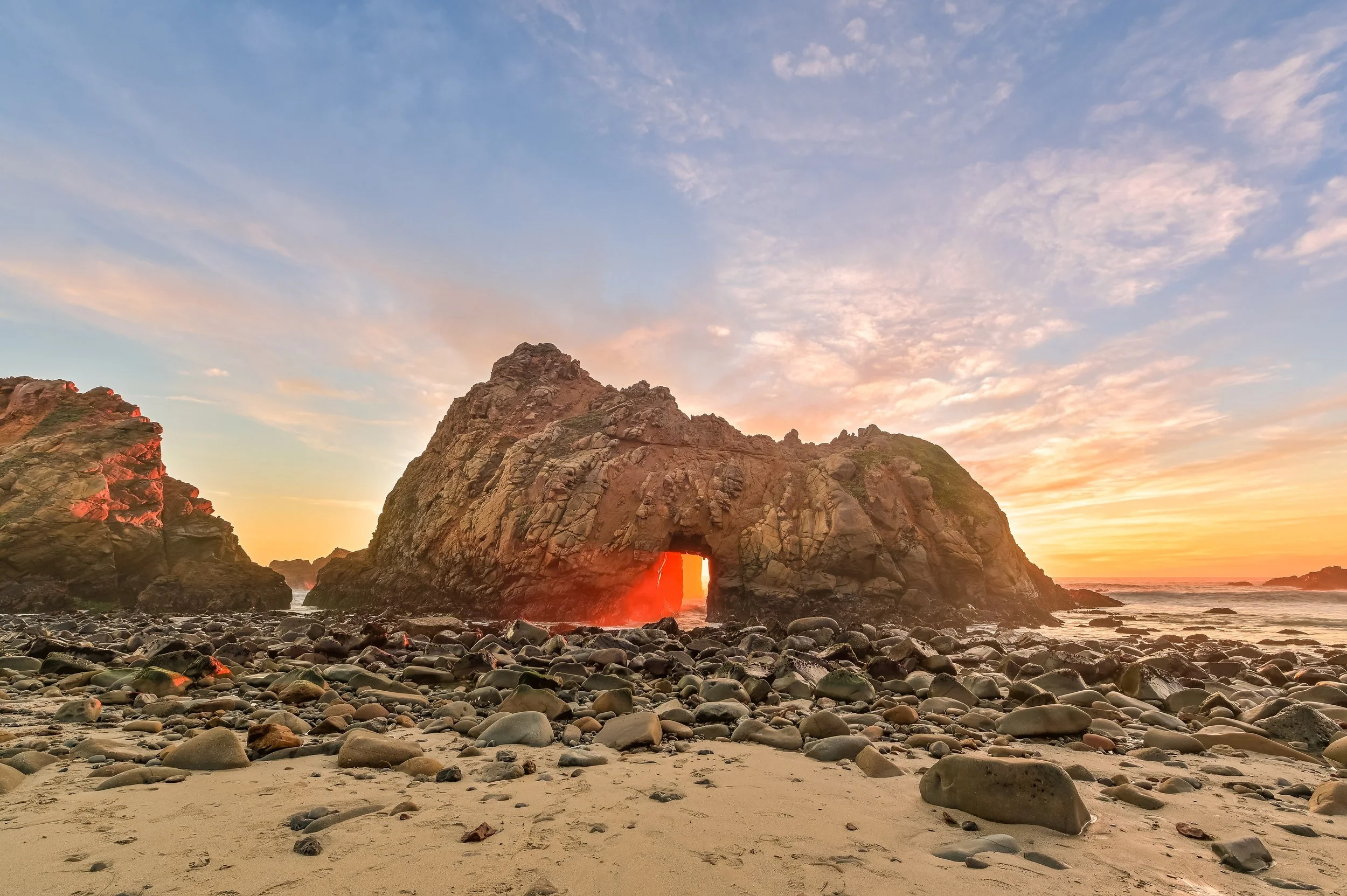 photo of arch at Pfeiffer Beach