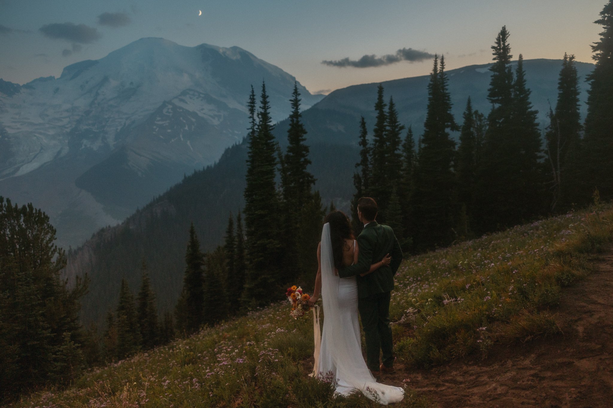 couple eloping in Washington's Mt Rainier National Park