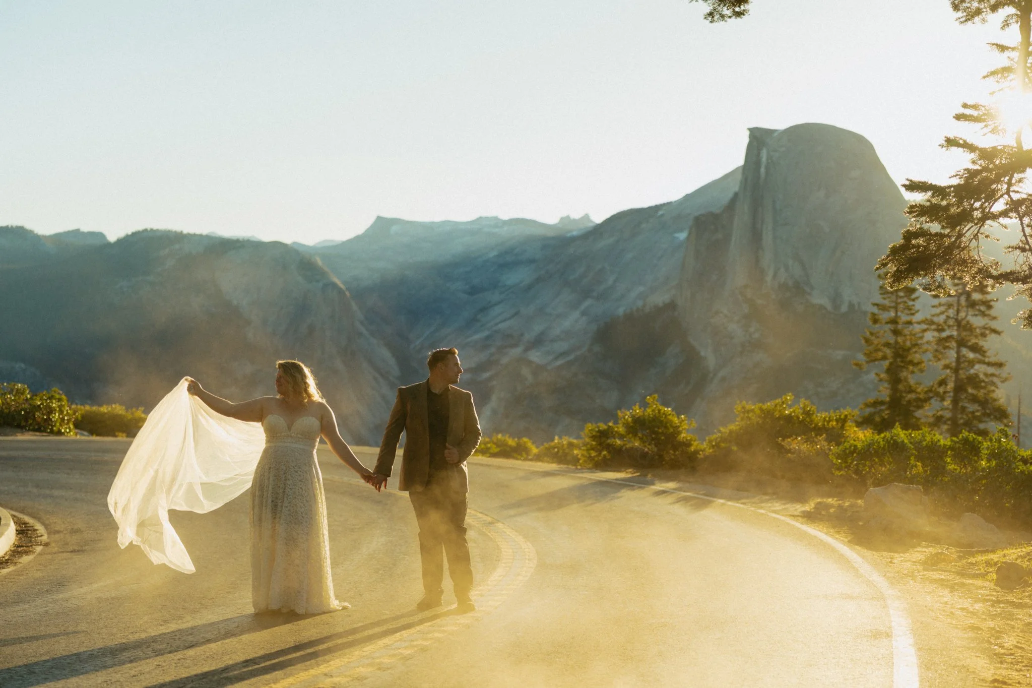 elopement couple in Yosemite National Park