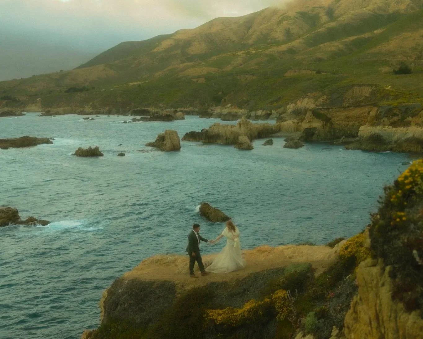 couple getting married on the coastal cliffs of Big Sur