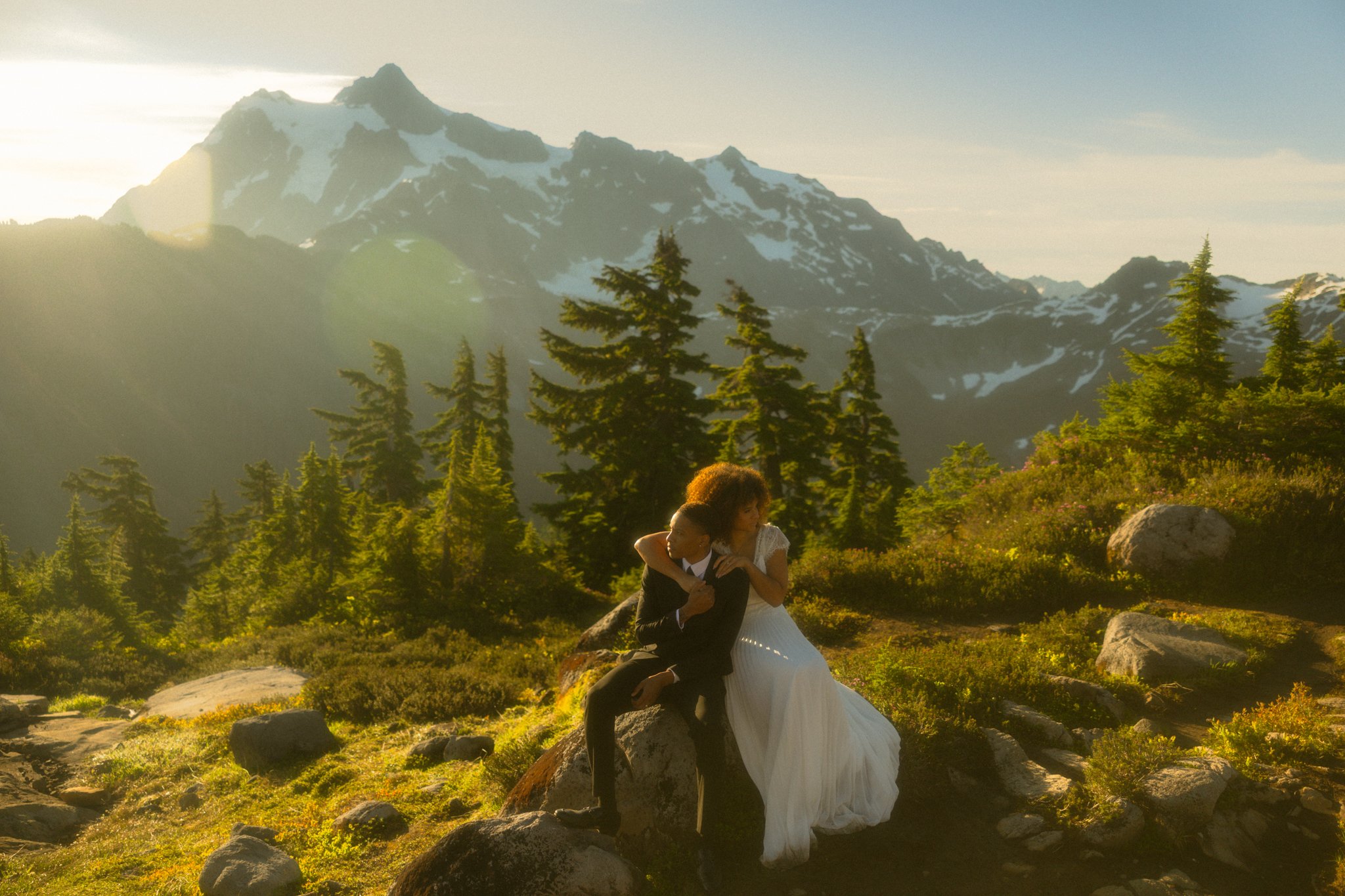 an elopement couple in Mt Baker