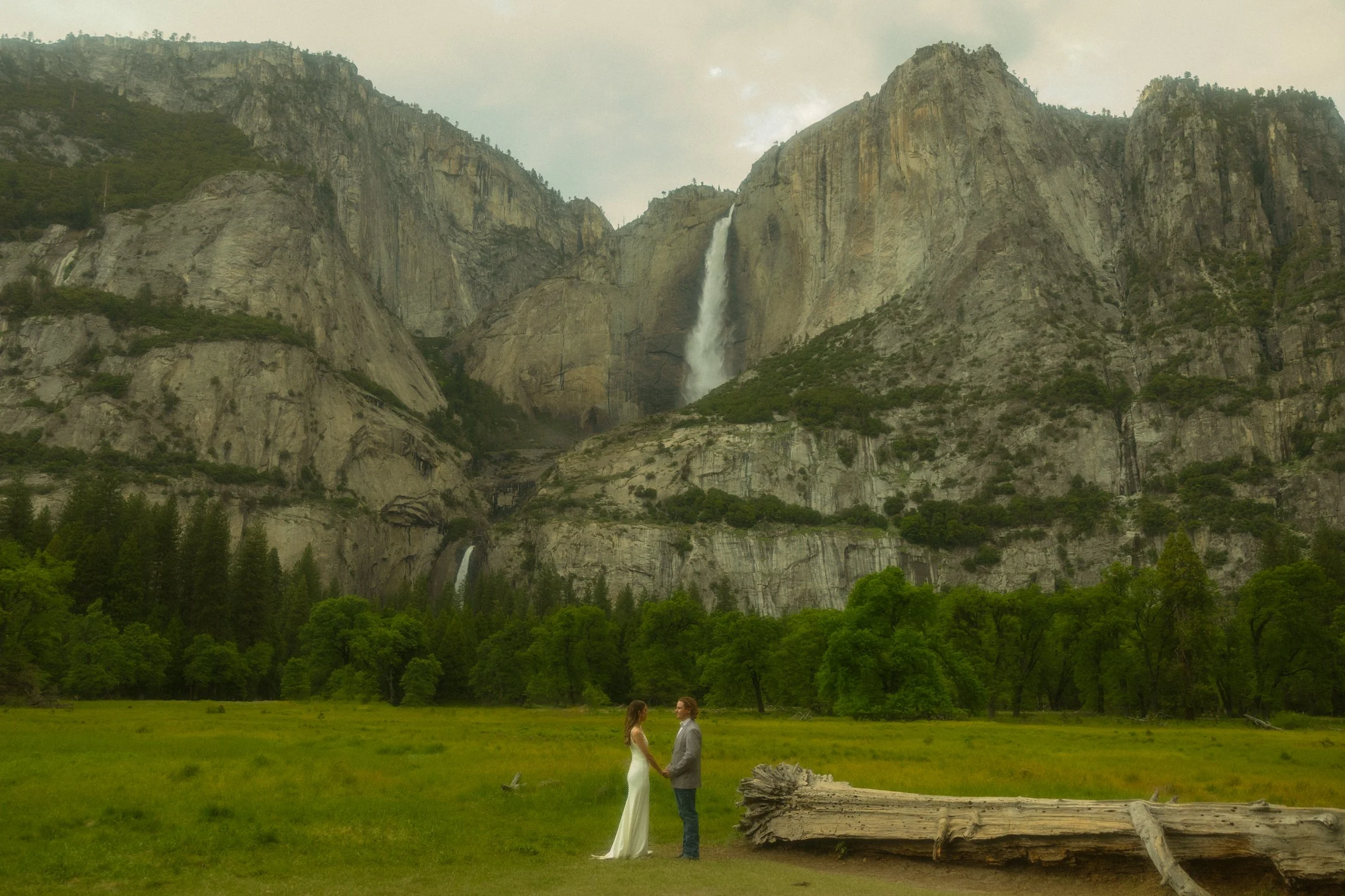 a couple getting married in Yosemite Valley