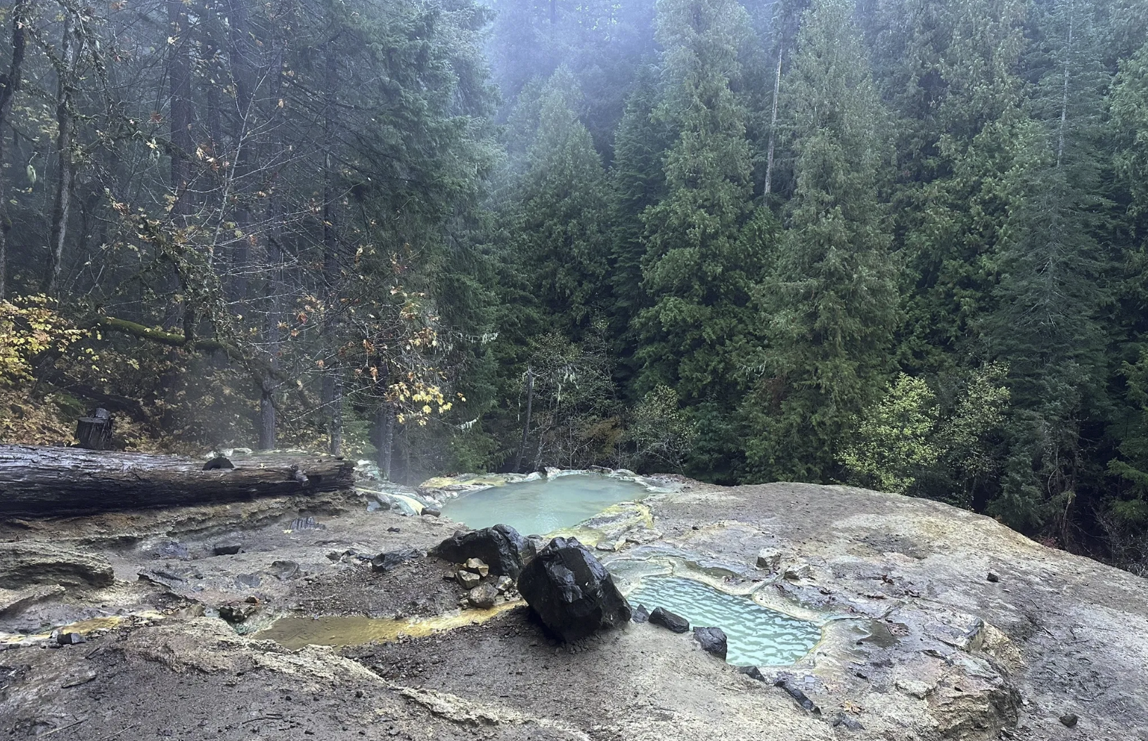Umpqua Hot Springs in Oregon