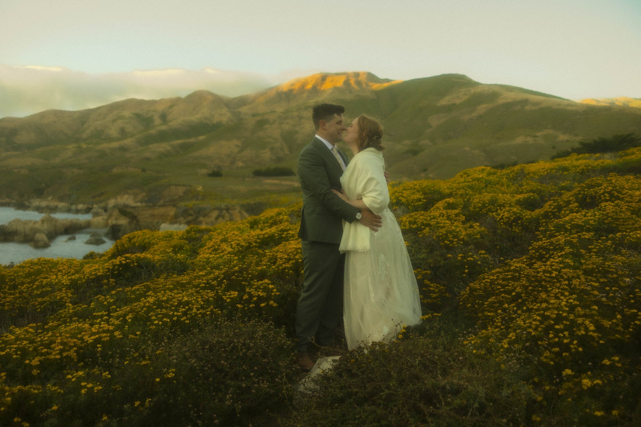 a non-hiking elopement along the coast of Big Sur in California