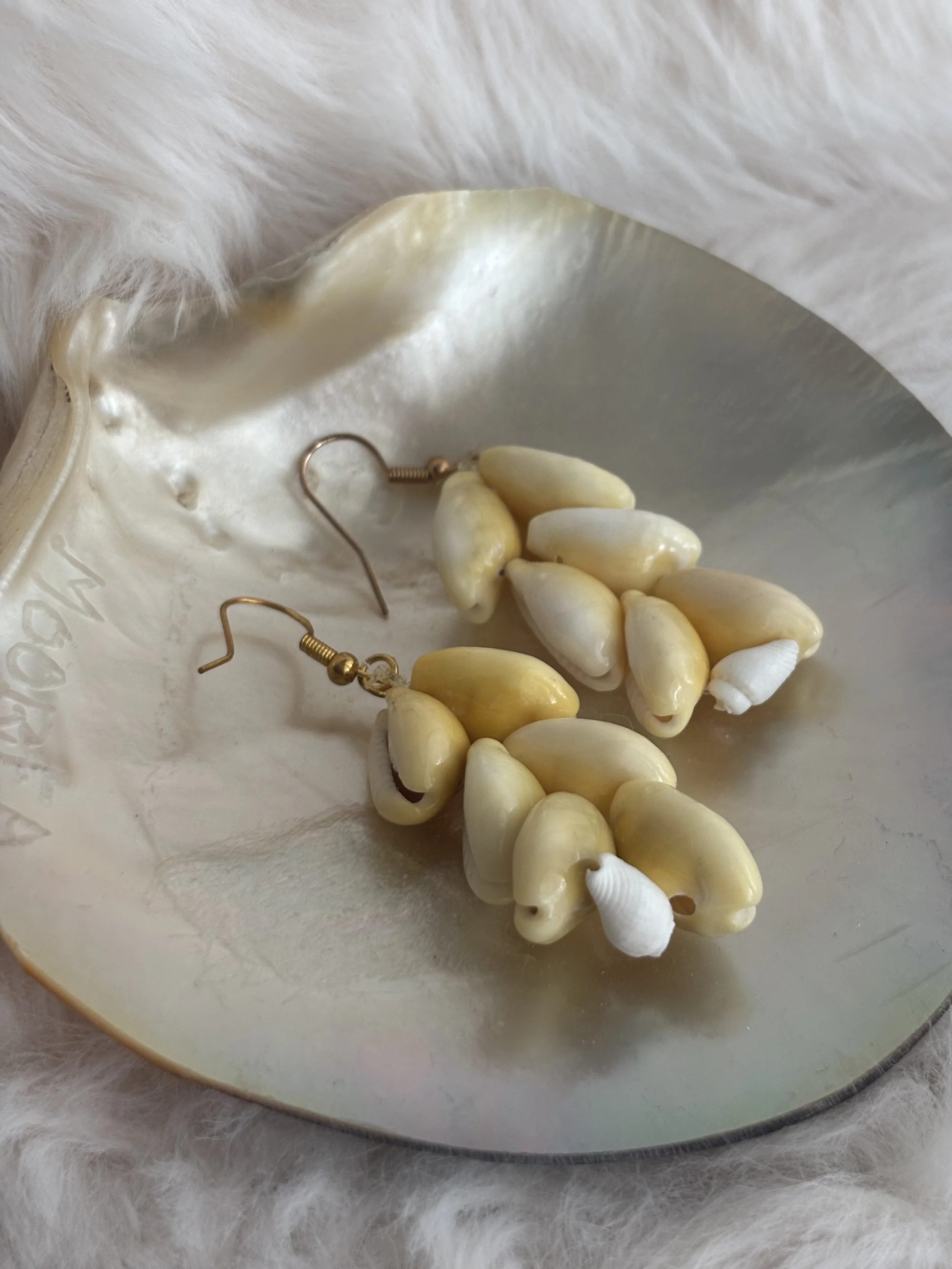 Boucles en porcelaines