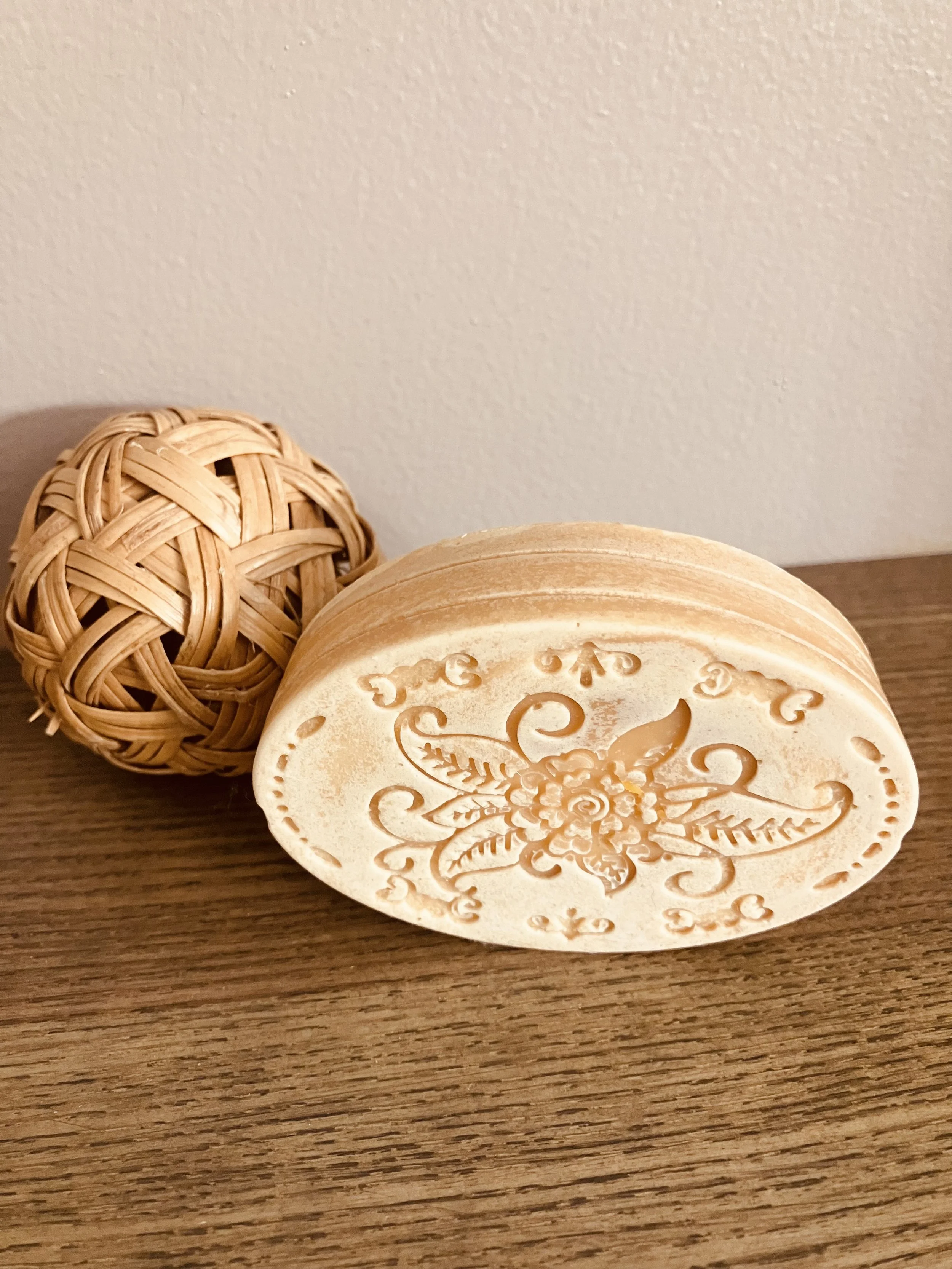 Sheep Tallow cold process soap - Turmeric Lemongrass